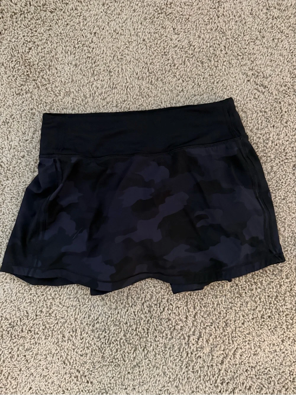 Lululemon Athletica Black Camo Pace Rival Skirt